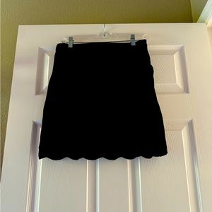 Women’s petite scalloped skirt